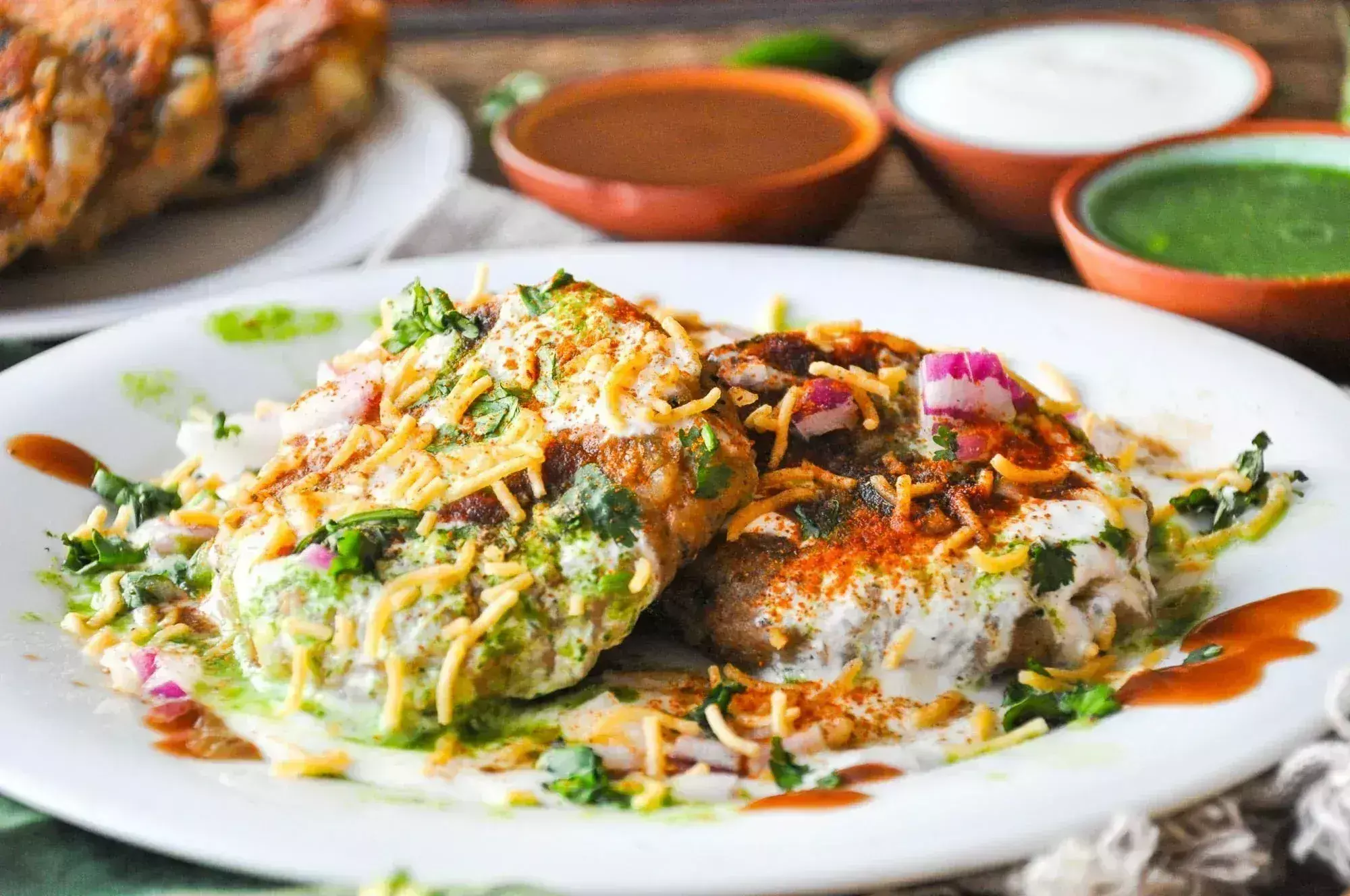Aloo Tikki Chaat चटपटे स्वाद का लें लुत्फ