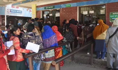 Ludhiana: फार्मेसी में आने वाले मरीजों और परिजनों को राहत पहुंचाने के लिए प्रतीक्षा कक्ष Ludhiana: फार्मेसी में आने वाले मरीजों और परिजनों को राहत पहुंचाने के लिए प्रतीक्षा कक्ष