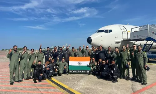 भारतीय नौसेना के प्लेटफॉर्म IFR और अभ्यास कोमोडो में भाग लेने के लिए इंडोनेशिया पहुंचे