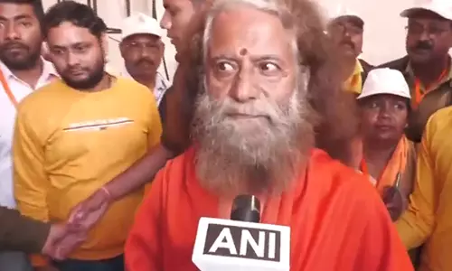 Kumbh फालतू नहीं, कुंभ आस्था का विषय है: स्वामी चिदानंद सरस्वती