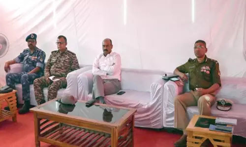 CRPF महानिदेशक ने महाकुंभ सुरक्षा व्यवस्था की समीक्षा की, एजेंसियों के बीच तालमेल की सराहना की CRPF महानिदेशक ने महाकुंभ सुरक्षा व्यवस्था की समीक्षा की, एजेंसियों के बीच तालमेल की सराहना की
