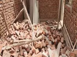 Chhindwara : निर्माणाधीन मकान की दीवार गिरने से चार मजदूर घायल, अफरा-तफरी Chhindwara : निर्माणाधीन मकान की दीवार गिरने से चार मजदूर घायल, अफरा-तफरी