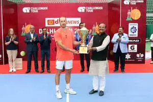 गैर वरीय किरियन जैक्वेट ने दूसरे वरीय बिली हैरिस को हराकर दिल्ली ओपन का एकल खिताब जीता गैर वरीय किरियन जैक्वेट ने दूसरे वरीय बिली हैरिस को हराकर दिल्ली ओपन का एकल खिताब जीता