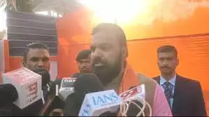 नई दिल्ली रेलवे स्टेशन पर हुए हादसे पर बिहार के उपमुख्यमंत्री सम्राट चौधरी ने जताया दुख नई दिल्ली रेलवे स्टेशन पर हुए हादसे पर बिहार के उपमुख्यमंत्री सम्राट चौधरी ने जताया दुख