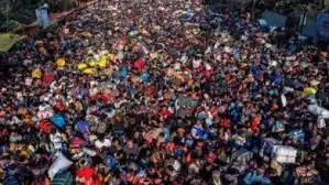 Prayagraj: बढ़ती भीड़ के चलते संगम स्टेशन अस्थायी रूप से बंद Prayagraj: बढ़ती भीड़ के चलते संगम स्टेशन अस्थायी रूप से बंद