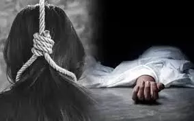 MP News: मायके आई नवविवाहिता का जंगल में पेड़ से लटका मिला शव MP News: मायके आई नवविवाहिता का जंगल में पेड़ से लटका मिला शव