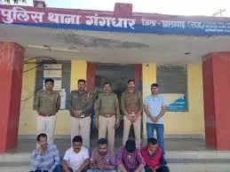 पुलिस ने बडगाम में 5 जुआरियों को गिरफ्तार किया, दांव पर लगी रकम जब्त पुलिस ने बडगाम में 5 जुआरियों को गिरफ्तार किया, दांव पर लगी रकम जब्त