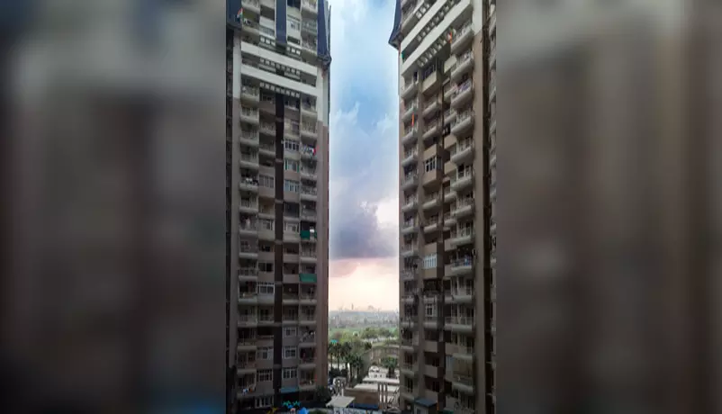 भूकंप से हाईराइज सोसाइटी में दहशत, कई लोगों ने पहली बार महसूस किए इतने तेज झटके, VIDEO भूकंप से हाईराइज सोसाइटी में दहशत, कई लोगों ने पहली बार महसूस किए इतने तेज झटके, VIDEO