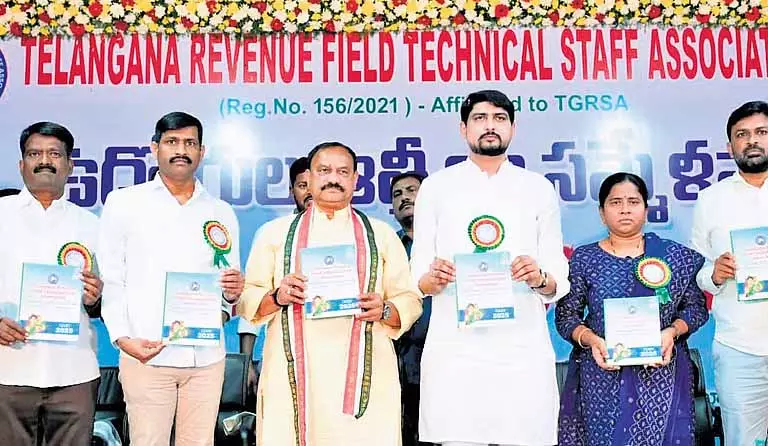TPCC Chief: तेलंगाना सरकार किसानों, कर्मचारियों के मुद्दों का समाधान करेगी TPCC Chief: तेलंगाना सरकार किसानों, कर्मचारियों के मुद्दों का समाधान करेगी