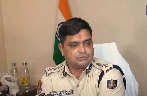 सहदेव नायक हत्या मामला: मुख्य संदिग्ध ने भुवनेश्वर में आत्मसमर्पण किया सहदेव नायक हत्या मामला: मुख्य संदिग्ध ने भुवनेश्वर में आत्मसमर्पण किया