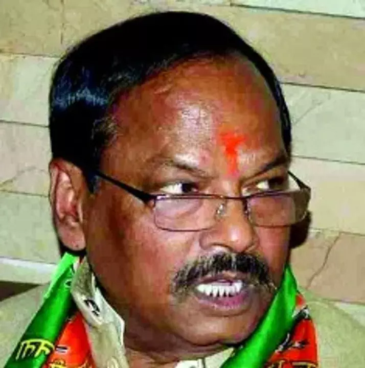 पूर्व राज्यपाल के बेटे द्वारा एएसओ पर हमला मामले में कोई लिखित शिकायत नहीं: Odisha CM पूर्व राज्यपाल के बेटे द्वारा एएसओ पर हमला मामले में कोई लिखित शिकायत नहीं: Odisha CM