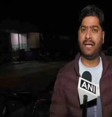 Poonch में नियंत्रण रेखा पर पाकिस्तानी सैनिकों की गोलीबारी के बाद स्थानीय लोगों ने कही ये बात Poonch में नियंत्रण रेखा पर पाकिस्तानी सैनिकों की गोलीबारी के बाद स्थानीय लोगों ने कही ये बात