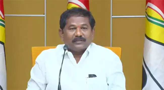 दलित को धमकी देने के आरोप में वल्लभनेनी वामसी गिरफ्तार: Minister DBV Swamy दलित को धमकी देने के आरोप में वल्लभनेनी वामसी गिरफ्तार: Minister DBV Swamy
