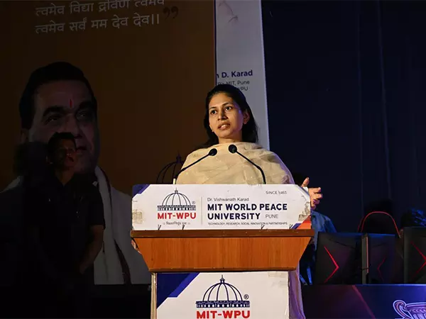 खेल राज्य मंत्री ने Maharashtra Esports Open Championship 2025 का उद्घाटन किया खेल राज्य मंत्री ने Maharashtra Esports Open Championship 2025 का उद्घाटन किया