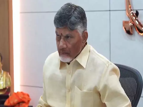 Andhra CM ने राज्य में गिलियन-बैरे सिंड्रोम से संबंधित स्थिति की समीक्षा की Andhra CM ने राज्य में गिलियन-बैरे सिंड्रोम से संबंधित स्थिति की समीक्षा की