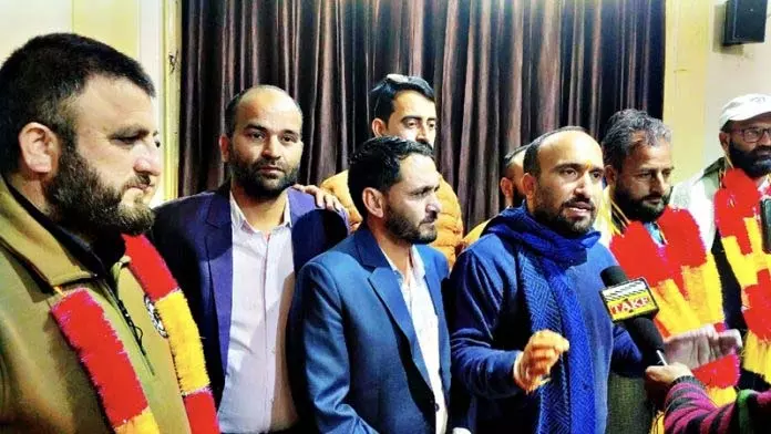 JKTA ने RRET के लिए स्थानांतरण नीति और रिक्त पदों को भरने की मांग की JKTA ने RRET के लिए स्थानांतरण नीति और रिक्त पदों को भरने की मांग की