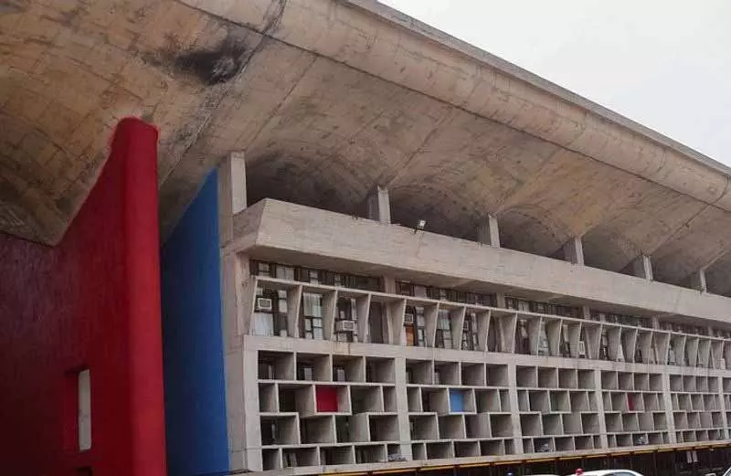 20 साल बाद HC ने दुर्घटना पीड़ित को 1.31 करोड़ रुपये का मुआवजा देने का आदेश दिया 20 साल बाद HC ने दुर्घटना पीड़ित को 1.31 करोड़ रुपये का मुआवजा देने का आदेश दिया