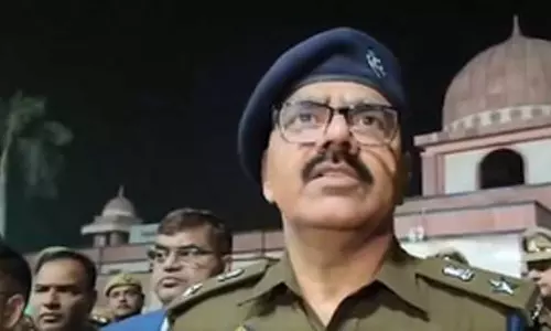 बलिया रेलवे स्टेशन पर पैदल गश्त, अलर्ट पर प्रशासन और RPF बलिया रेलवे स्टेशन पर पैदल गश्त, अलर्ट पर प्रशासन और RPF
