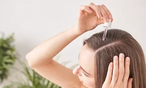 Homemade Hair Serum: इन 6 चीजों से घर पर बनाएं आयुर्वेदिक हेयर सीरम,कमर से भी लंबे हो जाएंगे बाल Homemade Hair Serum: इन 6 चीजों से घर पर बनाएं आयुर्वेदिक हेयर सीरम,कमर से भी लंबे हो जाएंगे बाल