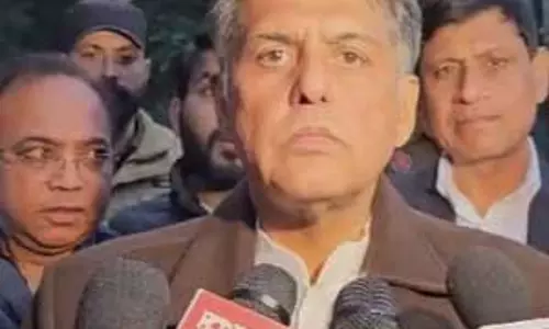 रेल मंत्री को नैतिकता के आधार पर इस्तीफा देना चाहिए : मनीष तिवारी