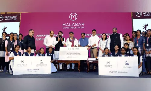 Karnataka: लड़कियों के लिए 4.74 करोड़ रुपये की शैक्षिक छात्रवृत्ति की घोषणा की Karnataka: लड़कियों के लिए 4.74 करोड़ रुपये की शैक्षिक छात्रवृत्ति की घोषणा की