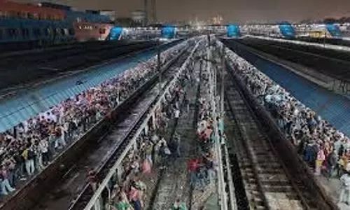 नई दिल्ली स्टेशन पर भगदड़ की जांच के लिए पैनल गठित