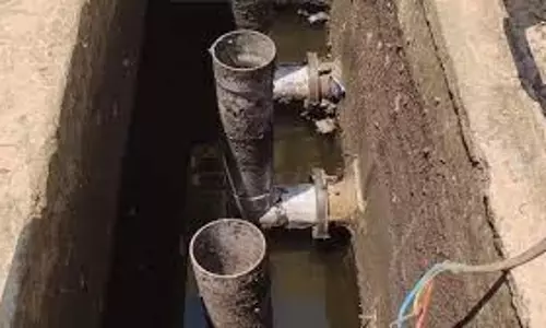 Shamli: ट्रैक्टर ट्राले ने गौशाला के पानी की सप्लाई के पाइप में टक्कर मारकर उसे तोड़ दिया Shamli: ट्रैक्टर ट्राले ने गौशाला के पानी की सप्लाई के पाइप में टक्कर मारकर उसे तोड़ दिया