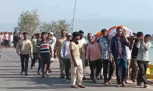 10 अर्थियों ने सबको रुलाया, एक ही दिन एक समय पर अंतिम संस्कार