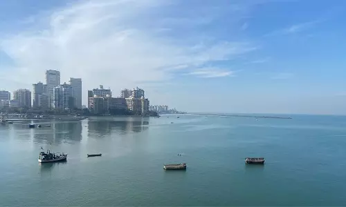 Mumbai weather : शहर में सोमवार को धूप खिली रहेगी Mumbai weather : शहर में सोमवार को धूप खिली रहेगी