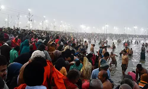 Maha Kumbh Mela: अब तक 52 करोड़ से अधिक लोगों ने लगाई डुबकी