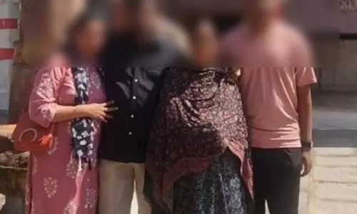 एक ही परिवार के चार लोग अपार्टमेंट में मृत मिले, पुलिस जांच में जुटी