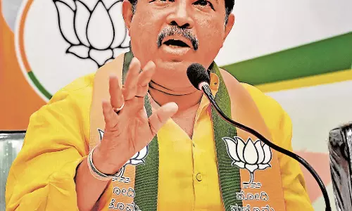 व्हाइट टॉपिंग वर्क के नाम पर डीसीएम फोटोशूट: Ashok व्हाइट टॉपिंग वर्क के नाम पर डीसीएम फोटोशूट: Ashok
