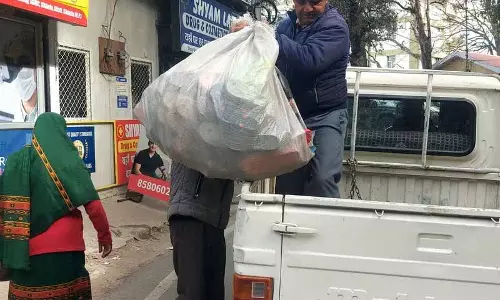 Shimla में अधिकारियों ने 18 अवैध स्ट्रीट वेंडरों को हटाया