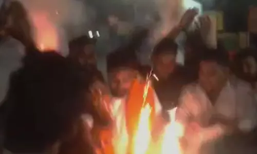 जयस्तंभ चौक में बर्थडे मना रहे युवा नेता को CSP ने खदेड़ा, तो सुंदर नगर  में पकड़ा गए सेलिब्रेट करते