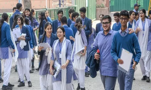 CBSE ने पेपर लीक के आरोपों को खारिज किया, गलत सूचना के खिलाफ चेतावनी दी
