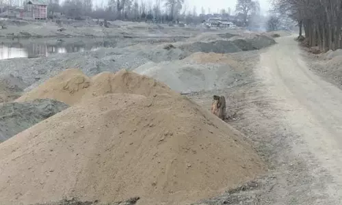 Jhelum in peril: अनियंत्रित रेत खनन से अपूरणीय क्षति