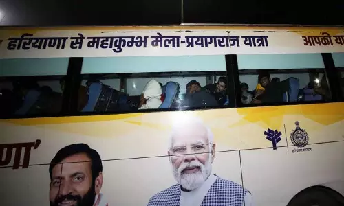 विमान के Amritsar में उतरने के 7 घंटे बाद निर्वासितों को जाने की अनुमति दी गई