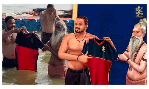 RCB ने 12वीं मैन आर्मी के अथक जुनून और वफादारी को श्रद्धांजलि देते हुए मुख्य दृश्य का अनावरण किया RCB ने 12वीं मैन आर्मी के अथक जुनून और वफादारी को श्रद्धांजलि देते हुए मुख्य दृश्य का अनावरण किया