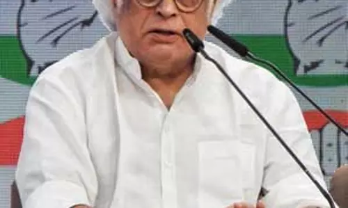 सैम पित्रोदा के चीन हमारा दुश्मन नहीं वाले बयान से कांग्रेस का किनारा सैम पित्रोदा के चीन हमारा दुश्मन नहीं वाले बयान से कांग्रेस का किनारा