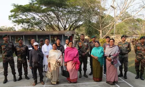 Assam राइफल्स ने कदमतला, जिरीबाम में प्रमुख नागरिक समाज संगठनों के साथ संपर्क किया Assam राइफल्स ने कदमतला, जिरीबाम में प्रमुख नागरिक समाज संगठनों के साथ संपर्क किया