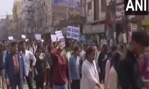 खान सर ने BPSC उम्मीदवारों के साथ मिलकर दोबारा परीक्षा की मांग की