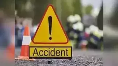 Azamgarh : नेपाल निवासी पति-पत्नी समेत तीन की मौत, चार घायल