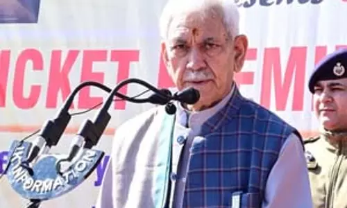 J&K L-G: सेना सीमा पर किसी भी स्थिति से निपटने में पूरी तरह सक्षम