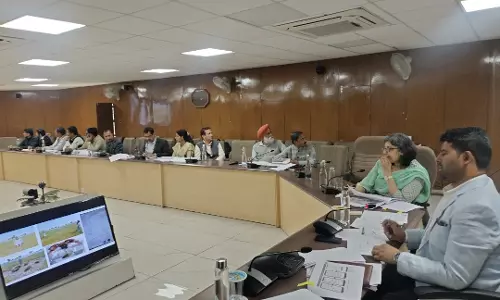 Jaipur: प्रधानमंत्री फसल बीमा योजना: राज्य स्तरीय शिकायत निराकरण समिति की बैठक Jaipur: प्रधानमंत्री फसल बीमा योजना: राज्य स्तरीय शिकायत निराकरण समिति की बैठक