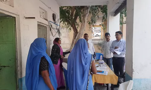 Jaipur: जिला कलेक्टर ने किया एनीमिया शिविर तथा फार्मर रजिस्ट्रेशन शिविरों का निरीक्षण Jaipur: जिला कलेक्टर ने किया एनीमिया शिविर तथा फार्मर रजिस्ट्रेशन शिविरों का निरीक्षण