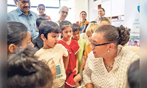 महासचिव पैट्रिशिया स्कॉटलैंड ने Hyderabad में हार्टफुलनेस इंटरनेशनल स्कूल का दौरा किया