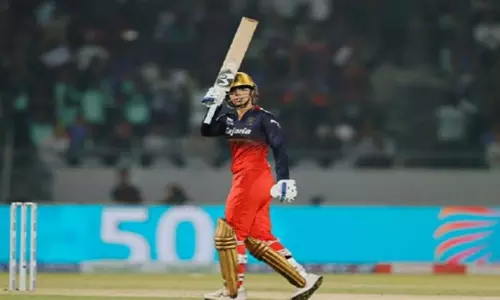 WPL 2025: रेणुका, मंधाना के शानदार प्रदर्शन से RCB ने DC को आठ विकेट से हराया WPL 2025: रेणुका, मंधाना के शानदार प्रदर्शन से RCB ने DC को आठ विकेट से हराया