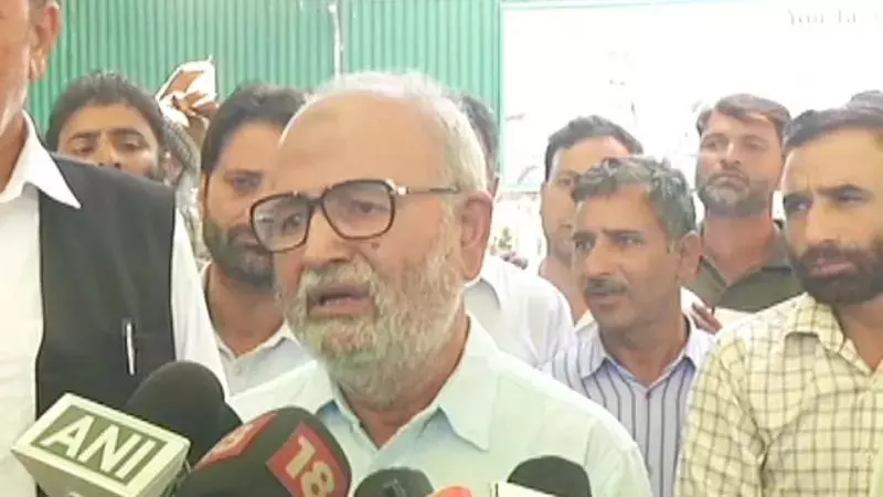 जलवायु परिवर्तन के कारण कश्मीर का मूल चरित्र खतरे में: पीडीपी जलवायु परिवर्तन के कारण कश्मीर का मूल चरित्र खतरे में: पीडीपी