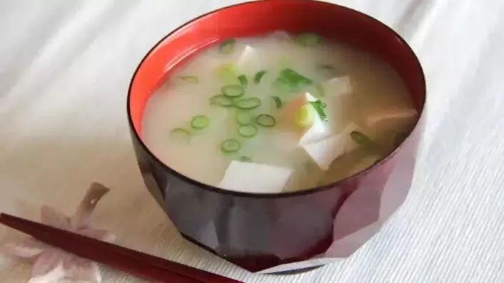 Miso Soup Recipe :जापान की मशहूर मिसो सूप की रेसिपी जरूर ट्राई करें Miso Soup Recipe :जापान की मशहूर मिसो सूप की रेसिपी जरूर ट्राई करें