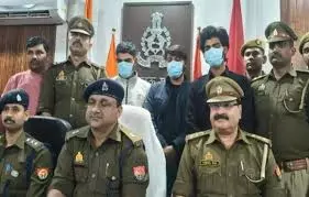 Lucknow: बहन की शादी का लोन चुकाने के लिए की कैब लूट Lucknow: बहन की शादी का लोन चुकाने के लिए की कैब लूट